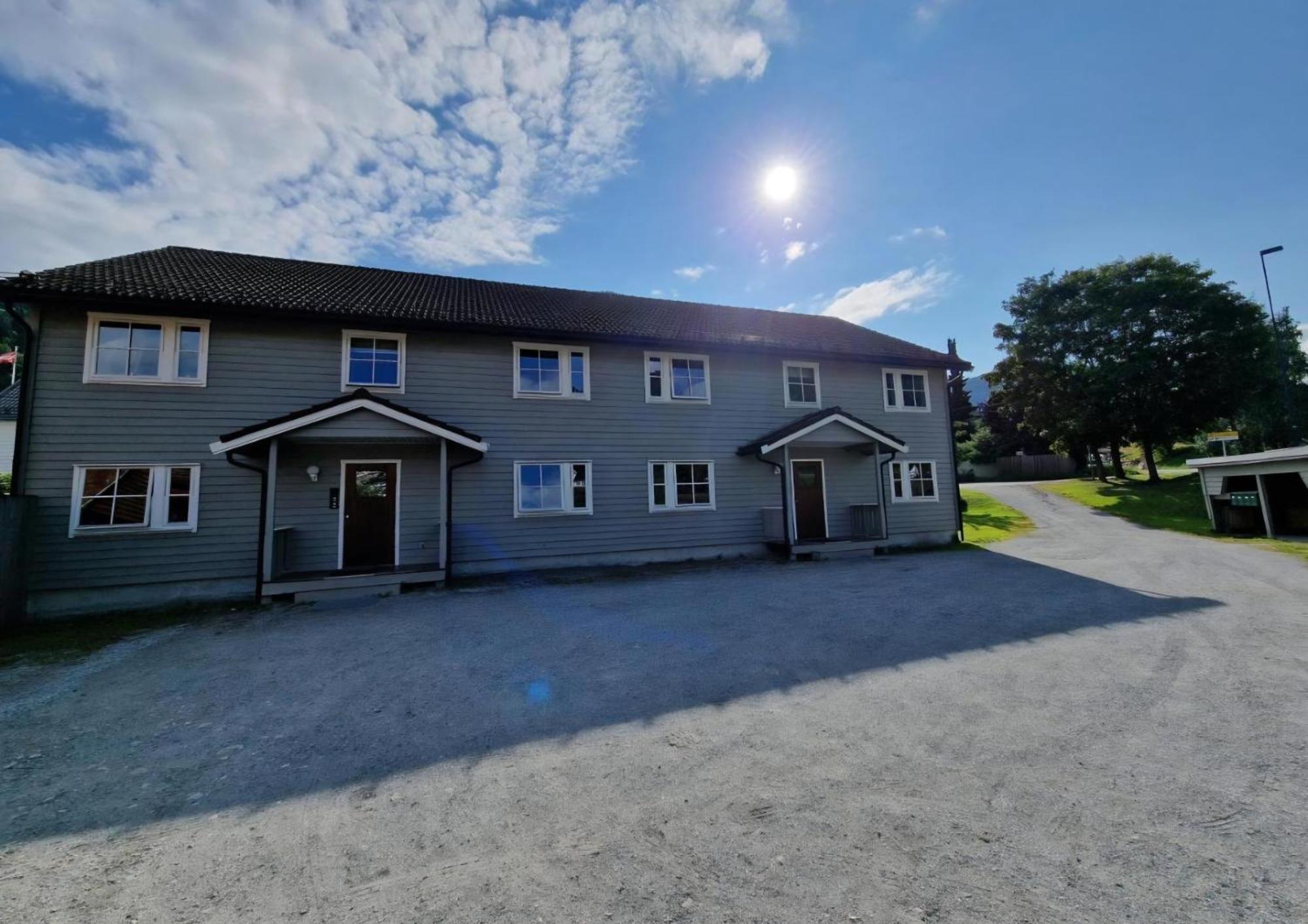 Rom Sentralt I Sogndal Hostel Luaran gambar