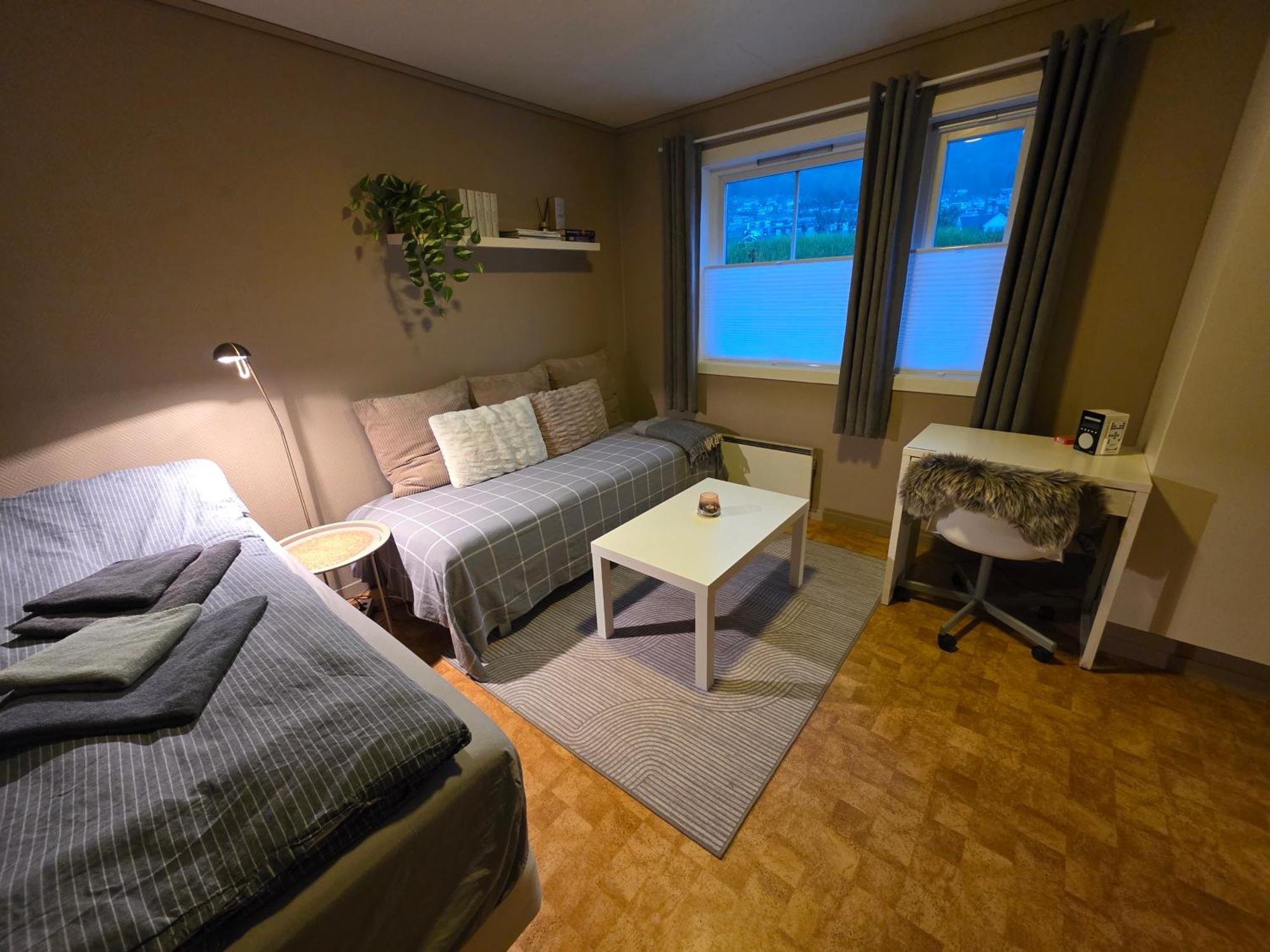 Rom Sentralt I Sogndal Hostel Luaran gambar