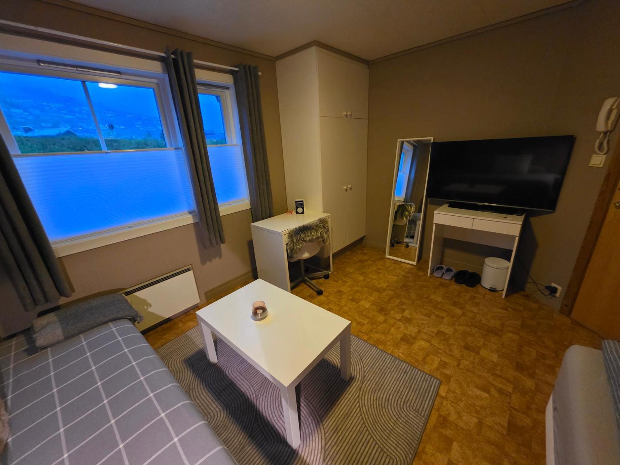 Rom Sentralt I Sogndal Hostel Luaran gambar
